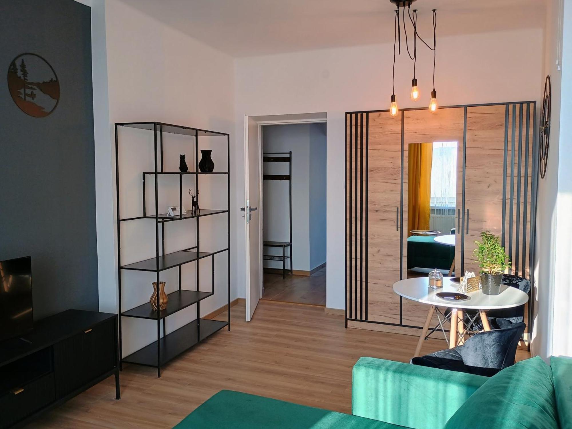 Apartament Em クロスノ エクステリア 写真