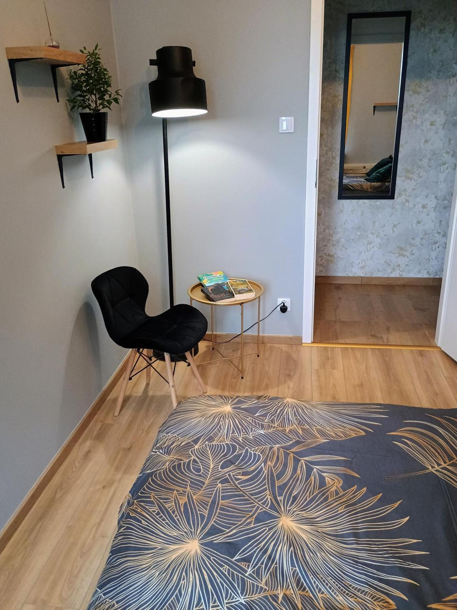 Apartament Em クロスノ エクステリア 写真